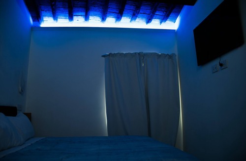 Morrona House | Room Rent Morrona