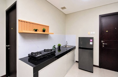 Jakarta Apartment | Roomy Urban Living In 3Br At Apartment Nifarro Park