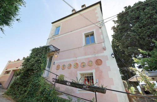 Gorra House | Rosa Di Mare Guest House