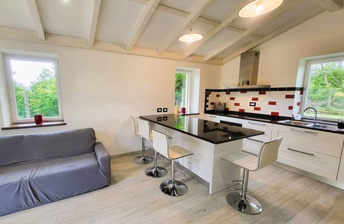 Villa Collemandina Villa | Rosalba, Private solar heated pool, walk restaurants, romantic, mountain views.