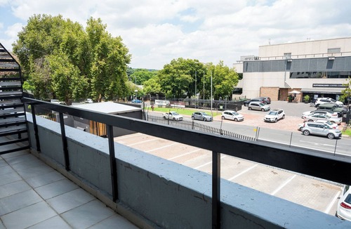 Greater Johannesburg Metropolitan Area Apartment | Rosebank Luxe