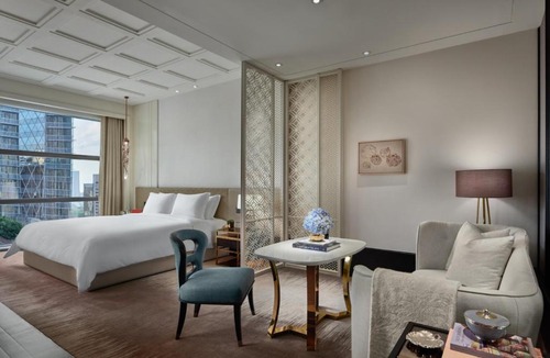 Ploenchit Hotel | Rosewood Bangkok