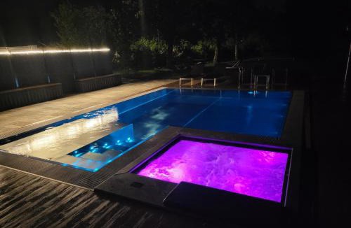 Marore Bed & Breakfast | Royal Suite Parma con Piscine Calda e Fredda