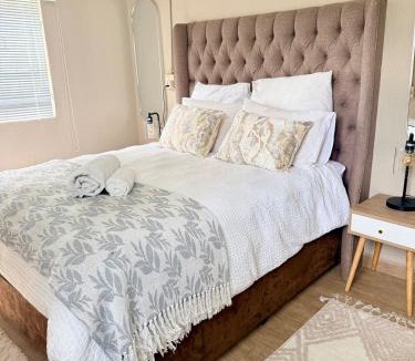Randpark Ridge Apartment | Royaltics place