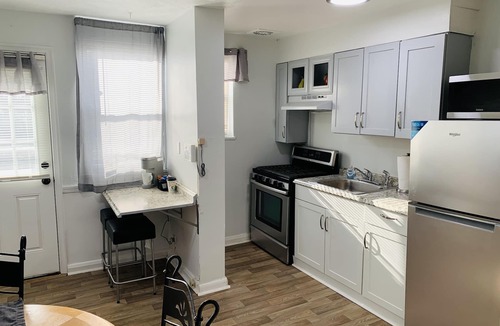 Garwyn Oaks House | Royalty Homes - Family style, clean in a safe area.