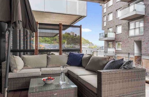 Gamle Oslo Condo | Sørenga Munch ved Kanalen - Egen Terrasse Uteplass