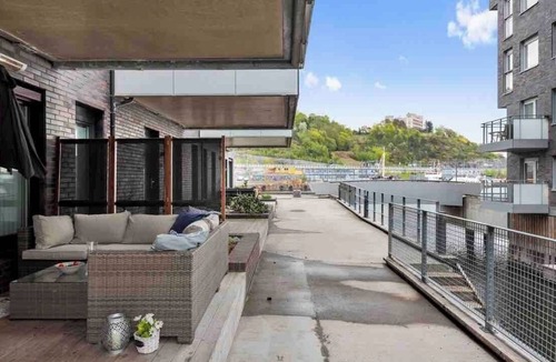 Gamle Oslo Condo | Sørenga Munch ved Kanalen - Egen Terrasse Uteplass