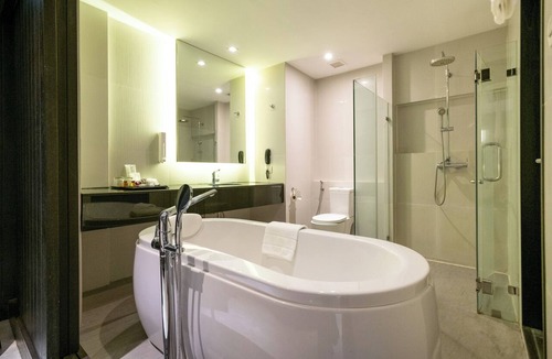Huai Khwang Hotel | S Ratchada Leisure Hotel