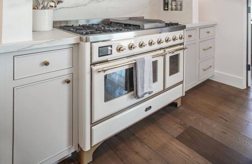 Calistoga House | Salmina Estate — Vineyard View Home