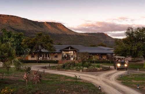 Graaff-Reinet Cabin | Samara Karoo Reserve