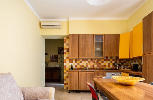 San Donato Apartment | San Donato Cozy Apartment by Wonderful Italy