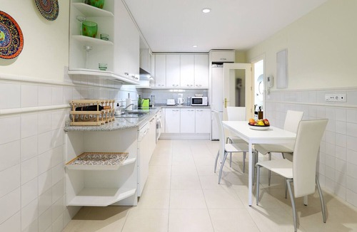 San Pedro de Alcantara Apartment | San Pedro Beachside Luxury – Terrace & Pool