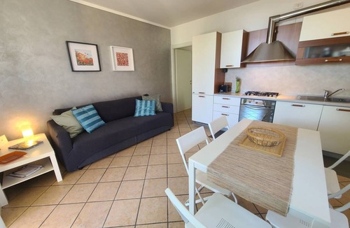 Lonato del Garda Apartment | Sandra apartment with pool