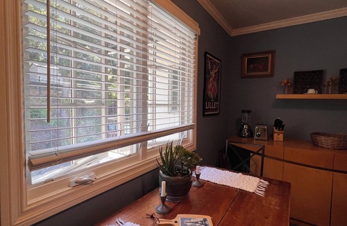 Bel Air House | Santa Barbara Pool House Getaway! 30 Day minimum rental