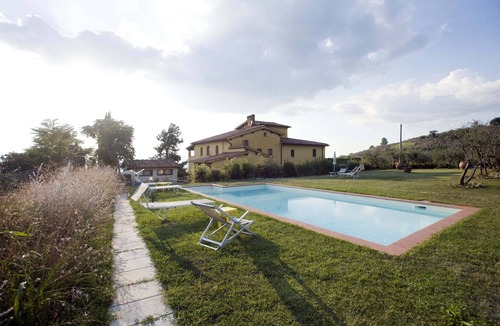 Castelfranco di Sopra Other | Scaletta Apartment in Organic Agriturismo with Panoramic Pool, Tuscany