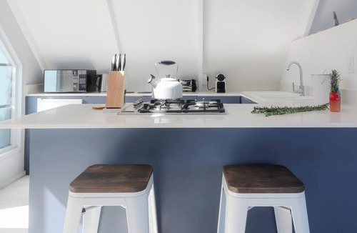 Scarborough Apartment | Scarborough Loft: Your Stylish Seaside Retreat