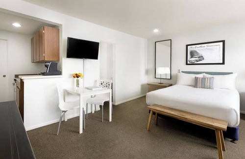 Laguna Beach Hotel | Scenic Laguna Beach Stay | Pool | Steps from the Beach