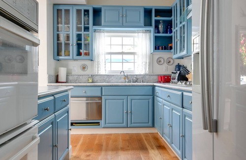 Laguna Beach Cottage | 'Sea Breeze' Cottage-blocks from beach and shopping of Laguna Beach.