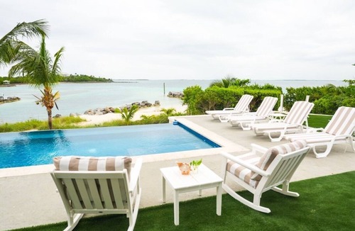 Man O War Cay House | Sea Glass Found | Heated Pool | 3 Private Beaches | Watersports Galore | 20 Acre