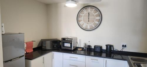 Hermanus Heights Apartment | Sea 'n Summit Suite