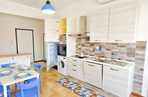 Lavagna Apartment | Sea view 2 steps away from everything. 21A