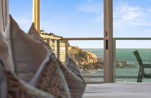 Bantry Bay Apartment | Seacliffe 502