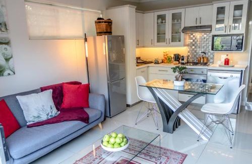 Sandbaai Apartment | Seagull Apartment Hermanus