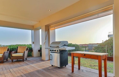 Kleinmond Villa | Seaside Holiday Villa in Kleinmond