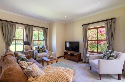 Plettenberg Bay House | Secure Estate Gem next to Golf Course