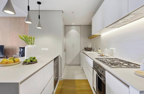 Silo District Apartment | Secure one bedroom in the desirable Waterfront