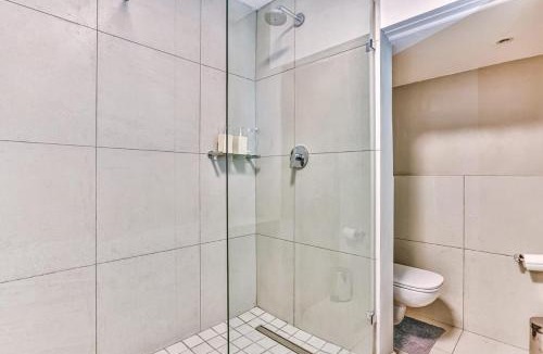 Cape Town City Centre Apartment | Senator Park Apartment