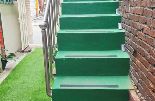 Yongdap-tong House | Seoul's 6-bed Boutique Suite/Seong-su 1 stop/3 AC/Dryer/Luggage storage