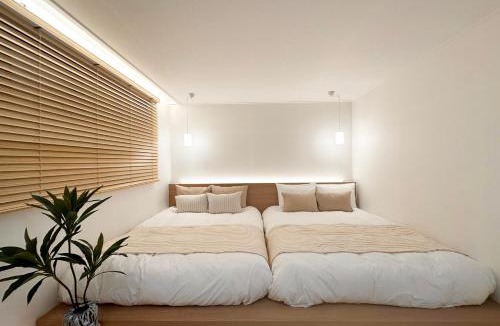 Cheongpa-dong Apartment | Seoul Station 7 Min Walk, Newly Renovated 2BR, 3 Beds, Sleeps 6