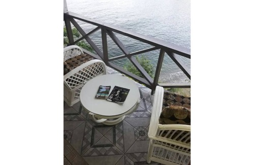Parlatuvier House | Serene, breathtaking beauty, friendly environment.