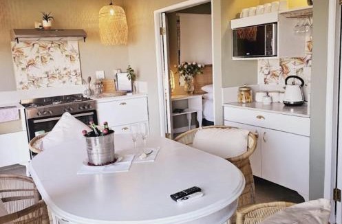 Schoemansville Apartment | Shabbat Guest House and Spa, Hartbeespoort