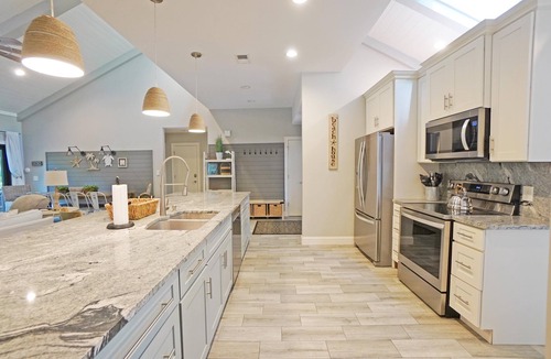 Sea Pines House | Shady Pines - Pet Friendly Sea Pines Home w/Private Pool!