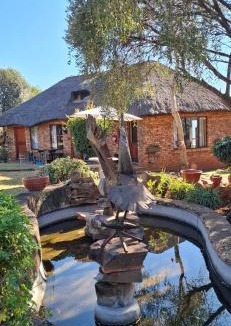 Maanhaarand Cabin | Shamba Yetu Mountain Lodge