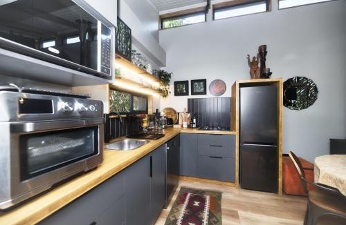 Van Dyks Bay Apartment | Singbos, Forest Cabin in Kleinbaai