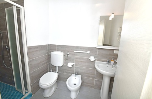 San Lazzaro di Savena House | Single room with private bathroom