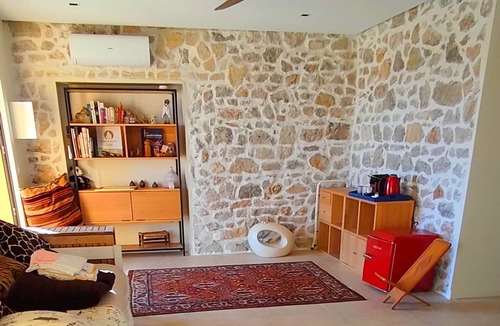 Saint-Jeannet Bed & Breakfast | Single room located at the foot of the Baou de St-Jeannet