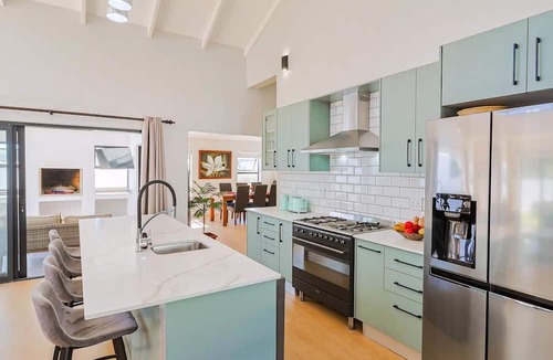 Kleinmond Apartment | Sitari on Sea | Pool | Sea views | Kleinmond