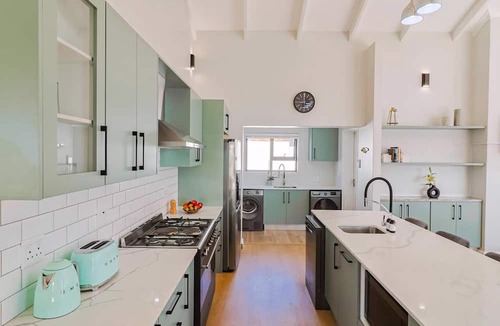 Kleinmond Apartment | Sitari on Sea | Pool | Sea views | Kleinmond