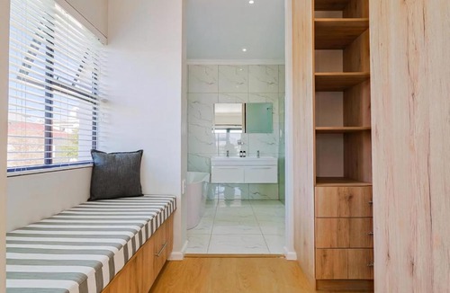 Kleinmond Apartment | Sitari On Sea Pool Sea Views Kleinmond