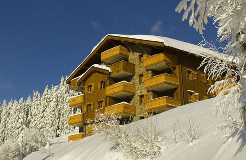 Les Saisies Apartment | SKI AU PIED Les Saisies Luxury apartment/indoor pool