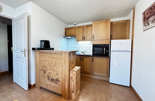Flumet Apartment | Ski-in apartment with indoor pool