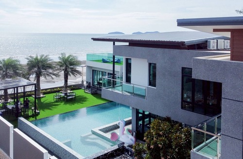Laem Sing Villa | Sky Beach Pool Villa Chanthaburi 1