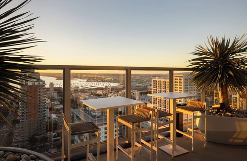 Little Italy Apartment | Sky Lounge + Pool + Hot Tub | Near Harbor & Dining | Ancora by AvantStay