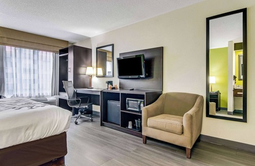 Lansing Hotel | Sleep Inn near I-80 and I-94