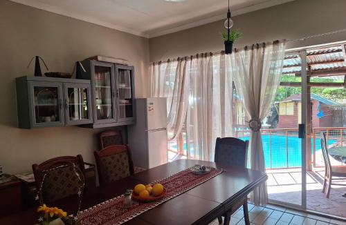Brits Bed & Breakfast | SMAPERS GUESTHOUSE