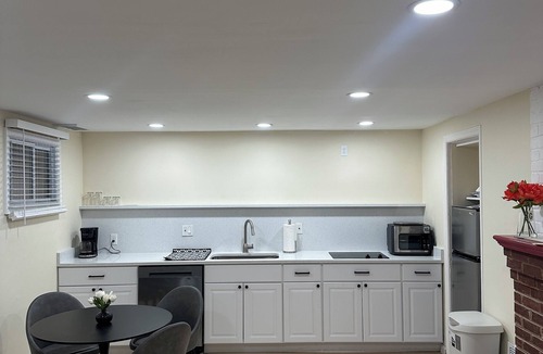 Bethesda Apartment | Soothing 1-bedroom apartment in welcoming Bethesda nr Metro & NIH